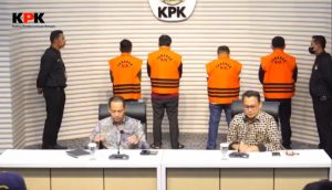 Bupati Erik dan Sepupunya Rudi Ritonga Jadi Tersangka Suap