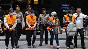 KPK OTT di Kalsel Uang Rp10 Milyar Diamankan