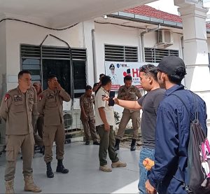 Mahasiswa Tolak Pemugaran Tugu Pasar Aek Nabara Dibiayai CSR Bank Sumut