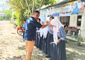 21 Siswa Berprestasi SMPN 4 Bilah Hilir Terima Beasiswa dari PT CSR