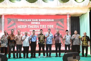 Bupati Bengkalis Hadiri Ultah Ke-8 Kelenteng Tiong Gi Keng di Pangkalan Nyirih