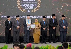 Bupati Bengkalis Kasmarni  Raih BAZNAS Award 2025 untuk Kedua Kalinya