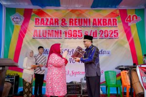 Bupati Kasmarni Hadiri Reuni Akbar SMAN 2 Mandau Lintas Generasi