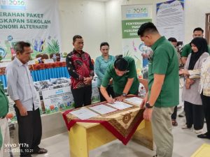 Asian Agri Beri Bantuan ke UMKM dan Beasiswa Melalui CSR di Kecamatan Pangkatan dan Bilah Hilir