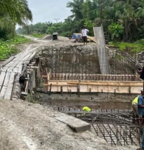 Proyek Jembatan Sei Juragan Labura Rp.798 Juta Diduga Mark Up