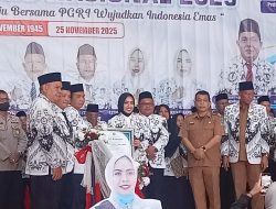 Bupati Maya Terima Penghargaan di Resepsi HUT ke 80 PGRI dan HGN 2025